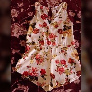 GStage NWT Floral Romper